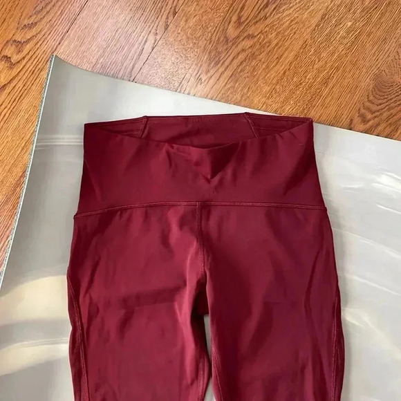 Lululemon I 6 - Picture 2 of 12